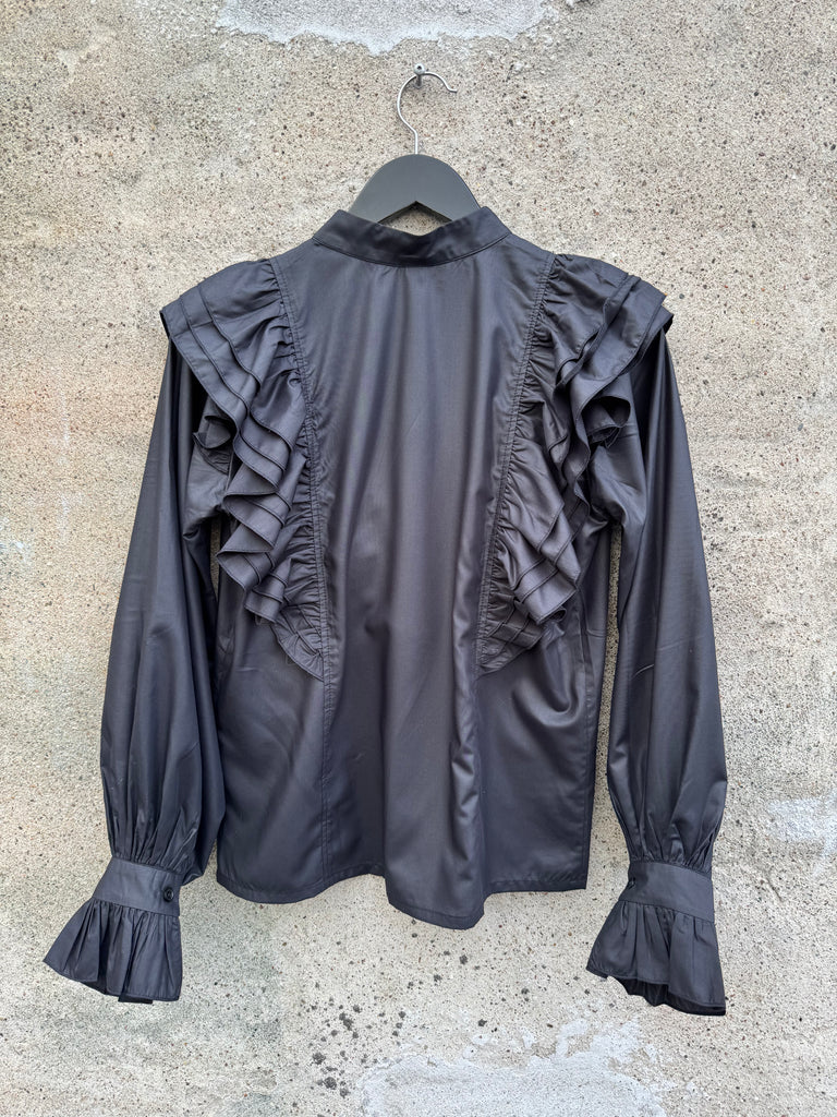 Design By Laerke Joan shirt black