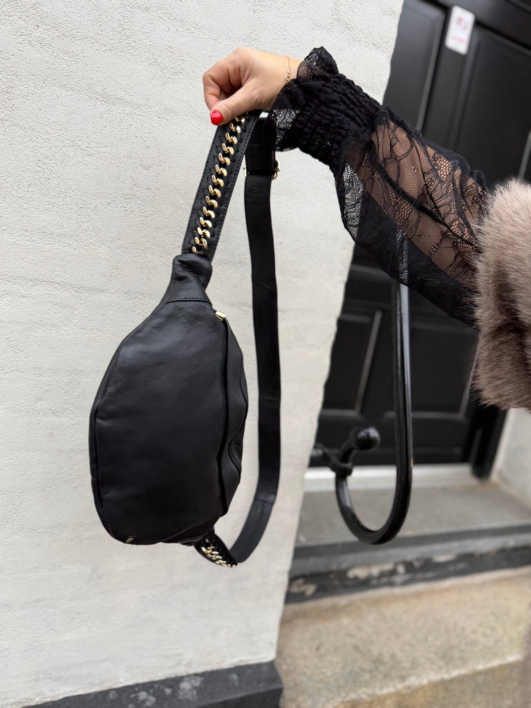 Depeche 16674 bum bag leather black