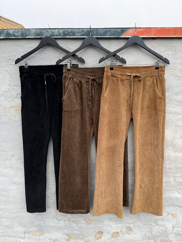 By Engbork rib Cord pants caramel
