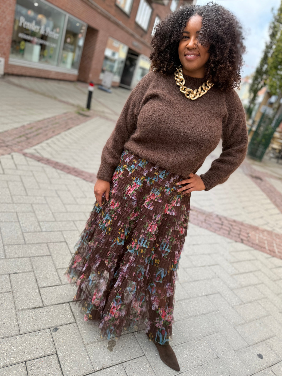 Wonder tyl skirt flower brown