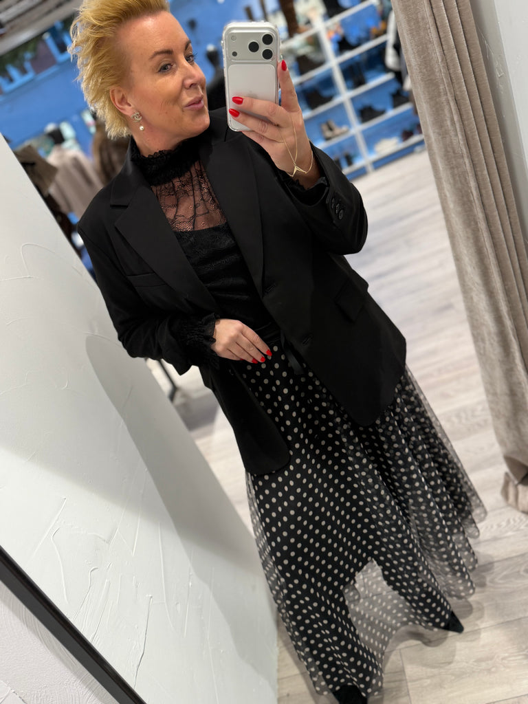 Qnuz 9239 Lux skirt tyl dots black