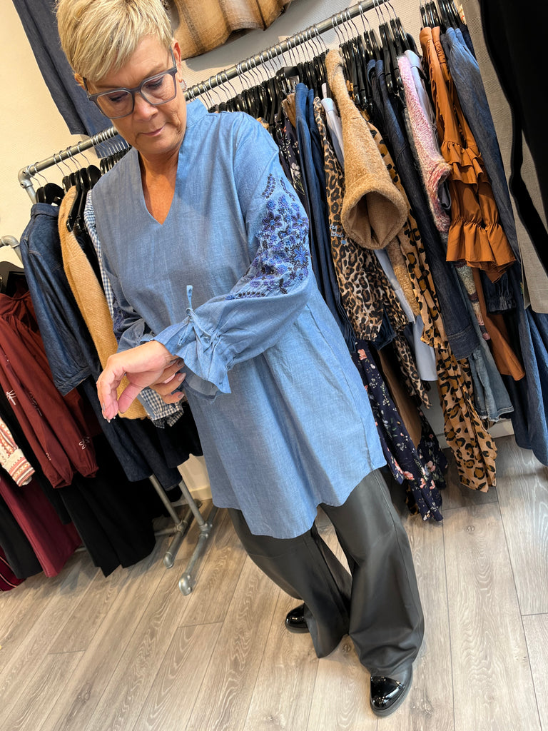 WAUW 10104 Chambray Wilma tunic blue