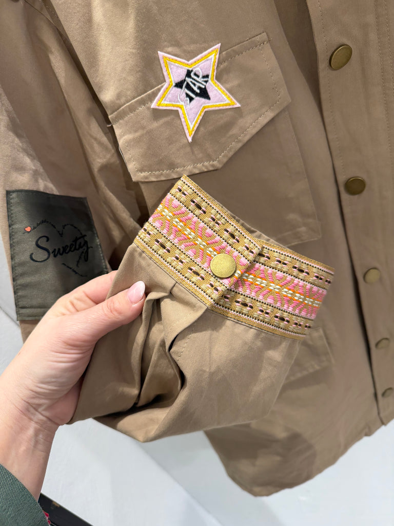 Boho Love B1326 safari jakke sand