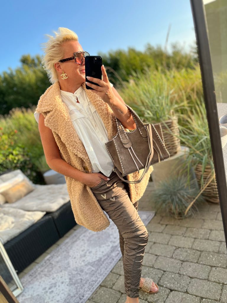 By Engbork Stella ruskind clay