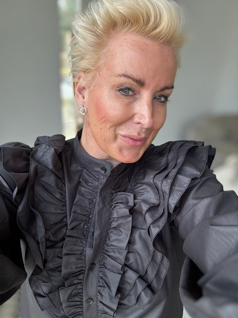 Design By Laerke Joan shirt black