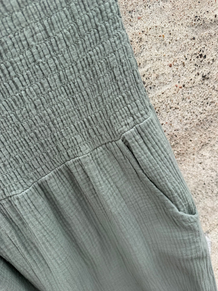 By Engbork Bali jumpsuit army