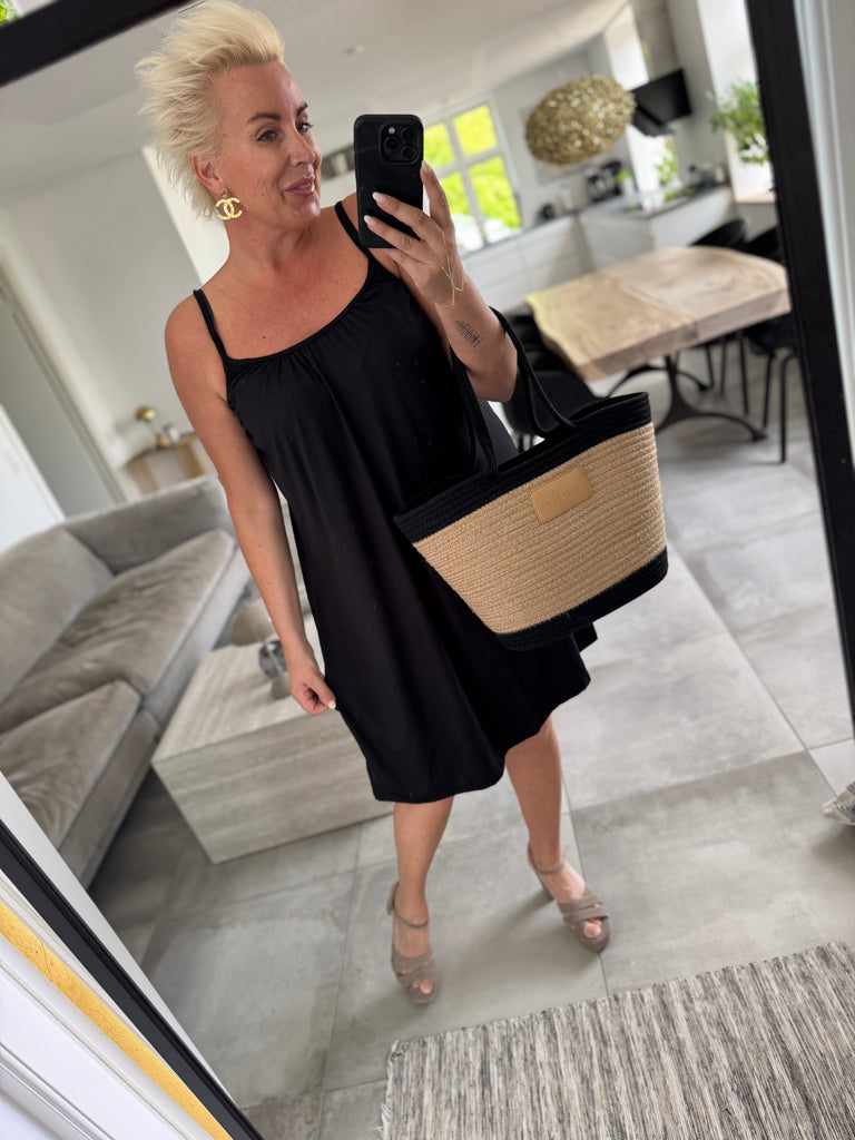 Liberte 9588 Alma short strap dress black