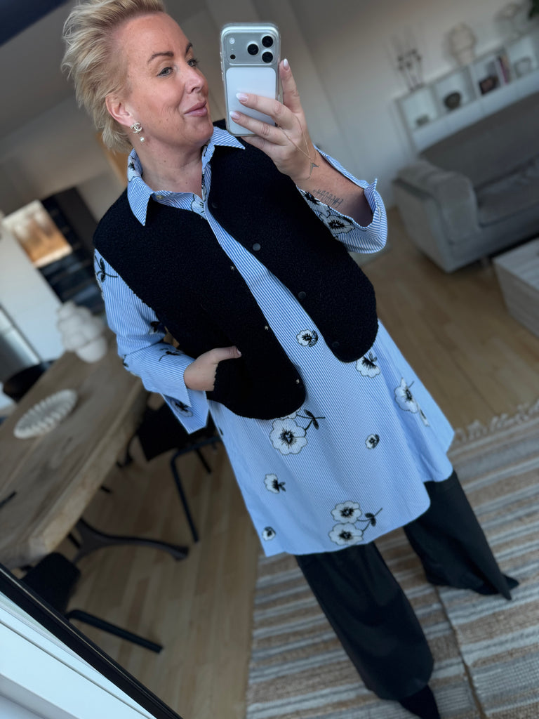 By Engbork Vildte vest duffy black