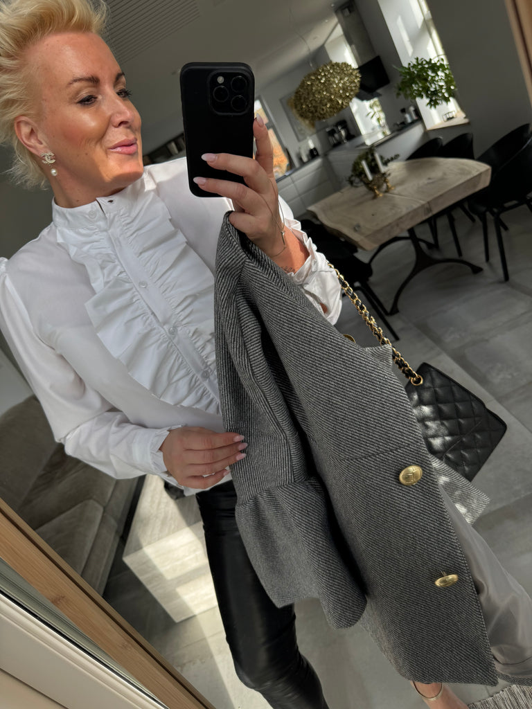 Design By Laerke Queen ruffle shirt white