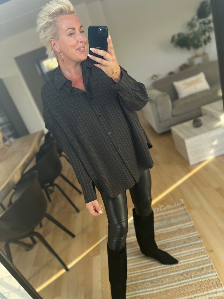 By Engbork Cita skjorte stripe black