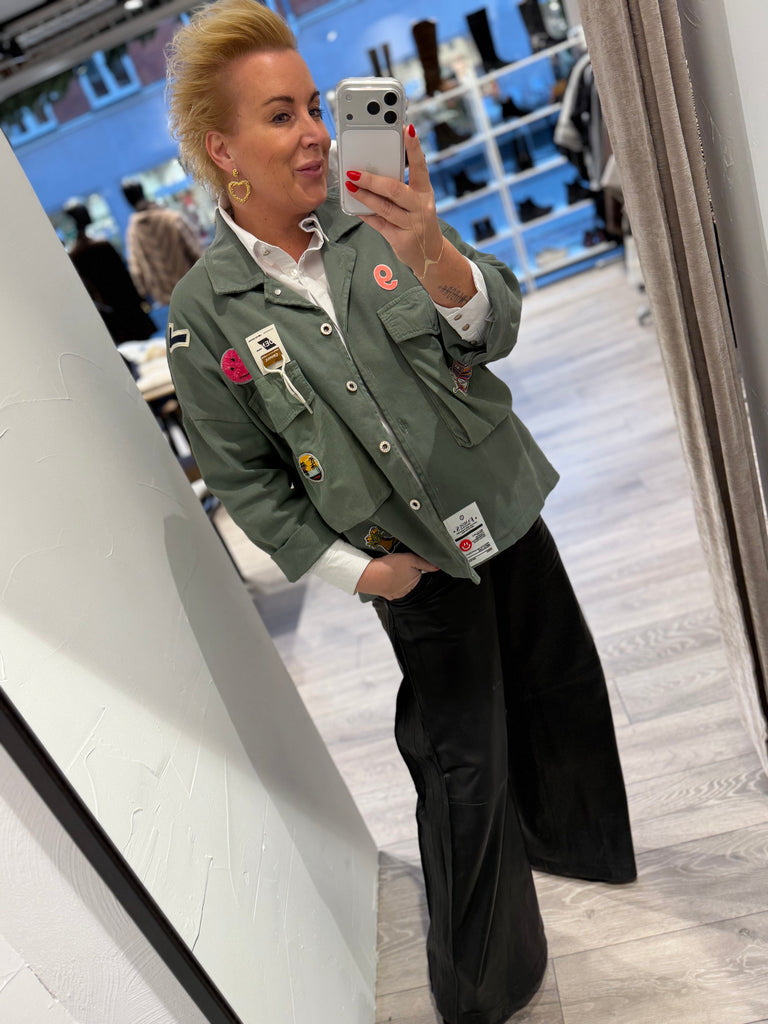 Boho Love B1315 Army jakke green