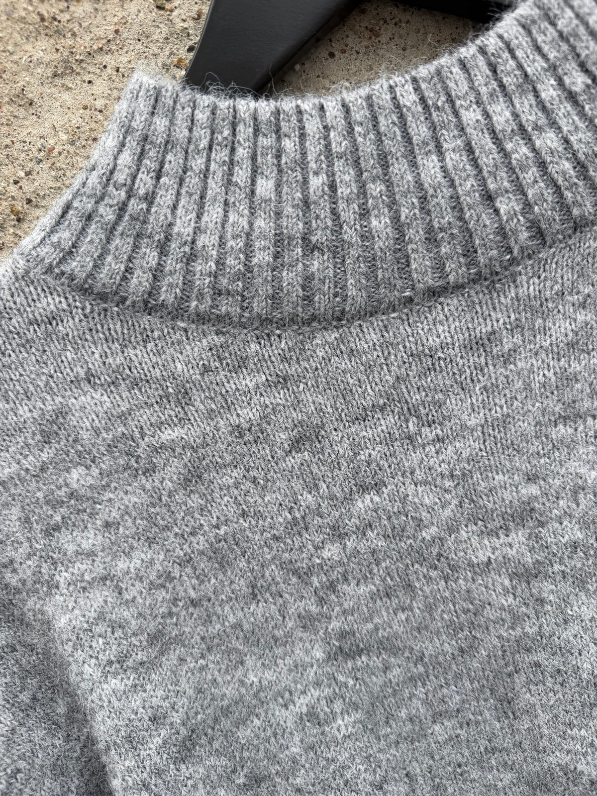Malua strik high neck melange grey