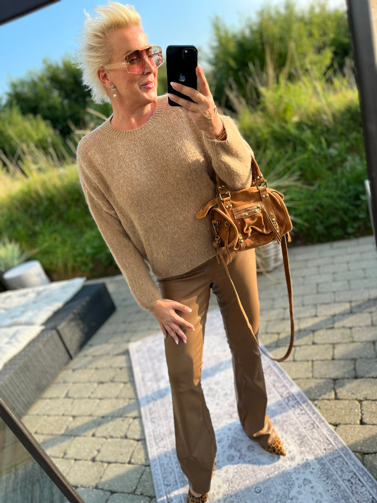 By Engbork Kirstine strik O camel