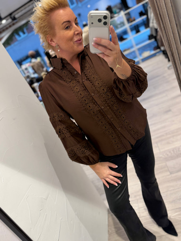 Qnuz 9213 shirt lace marron