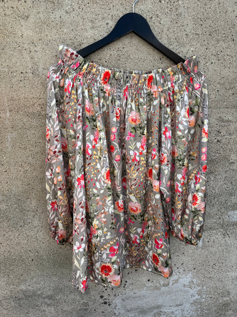 Design By Laerke Elisabeth bluse flower field