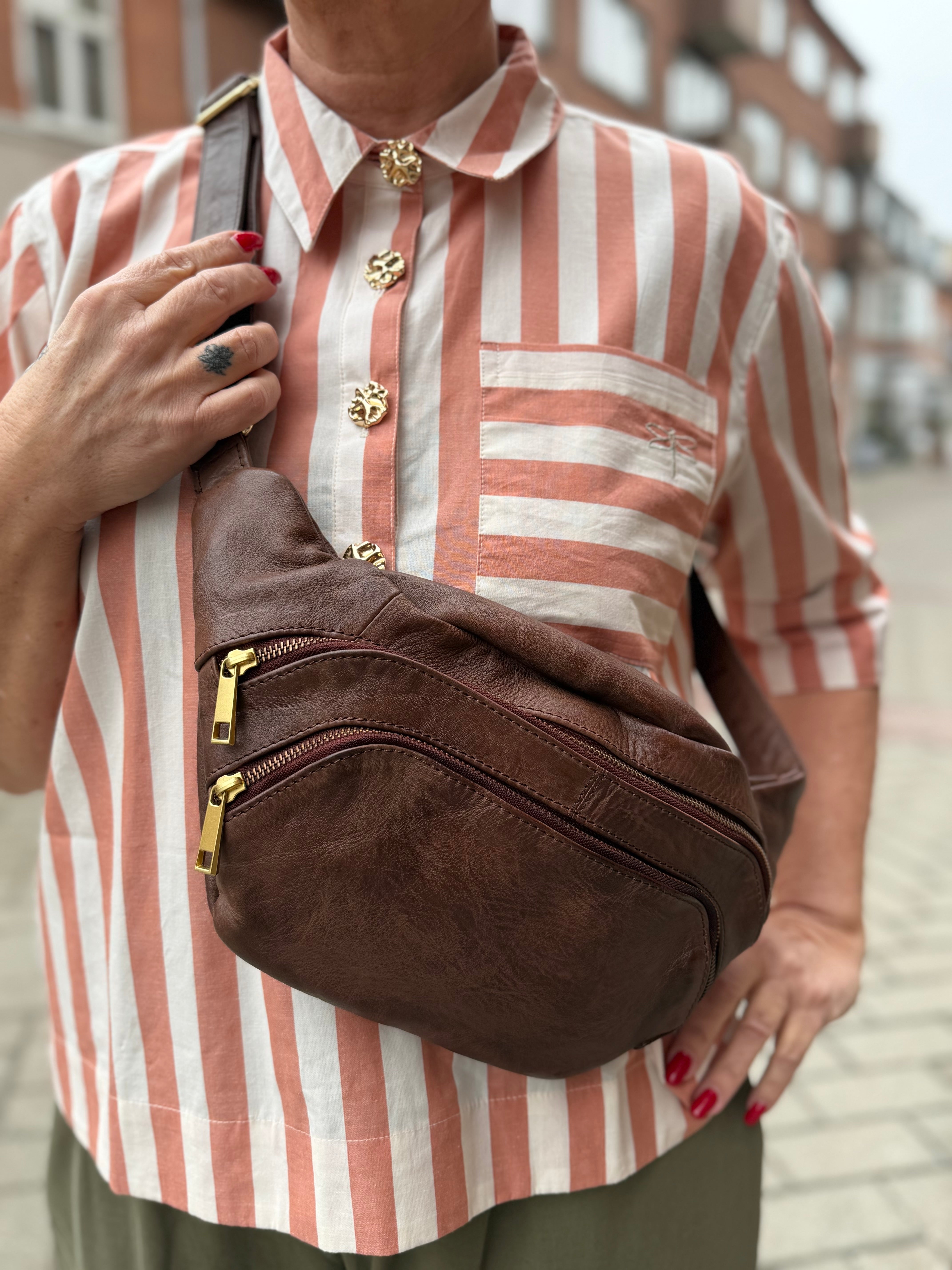 Depeche 16550 bum bag leather golden chic