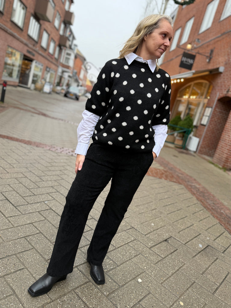 Qnuz 9221 knit blouse dots black
