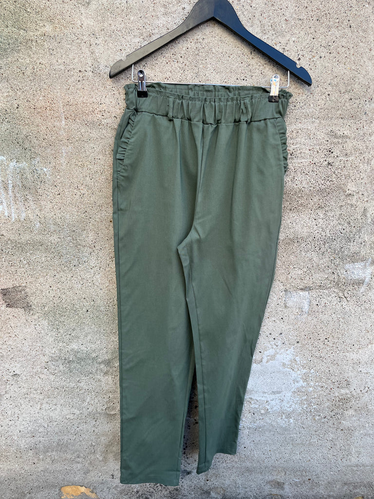 Qnuz 8406 Maeda bukser army