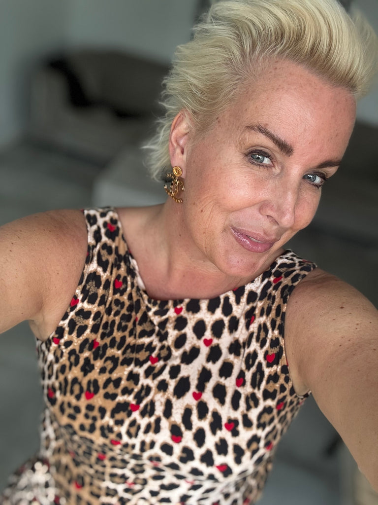 Liberte 9580 Alma turn top red heart