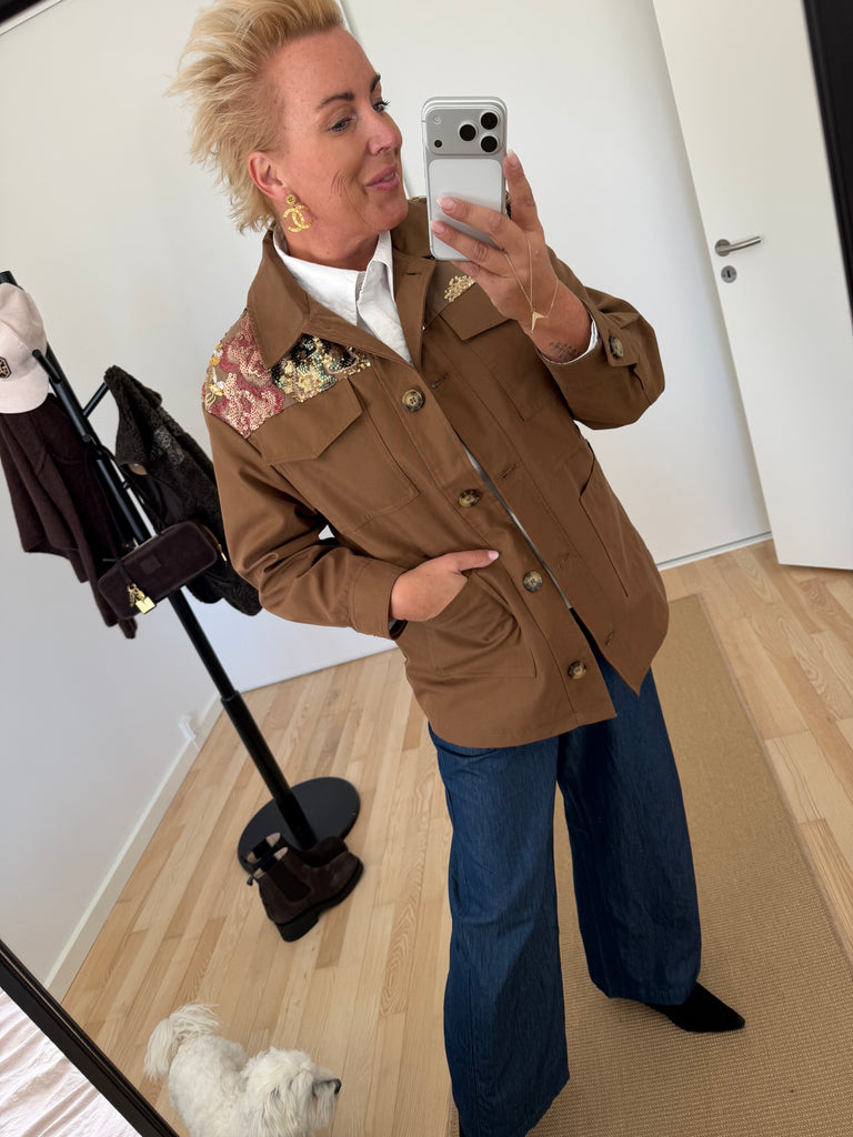 Qnuz 9174 Canvas jacket sequins