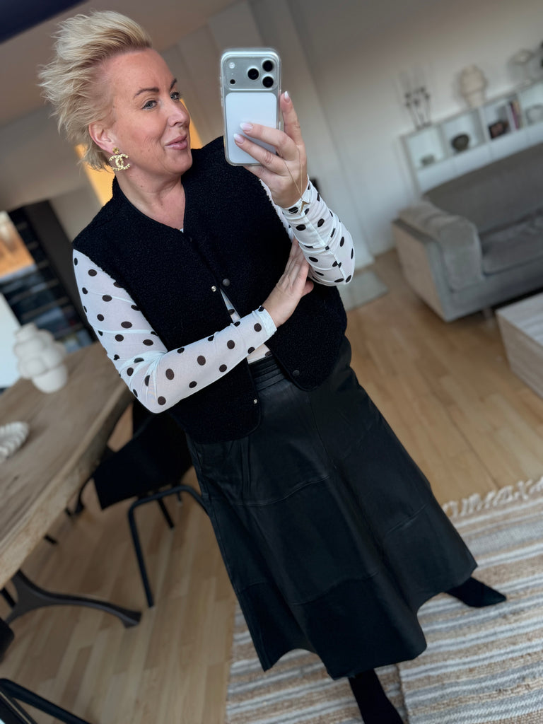 By Engbork Vildte vest duffy black