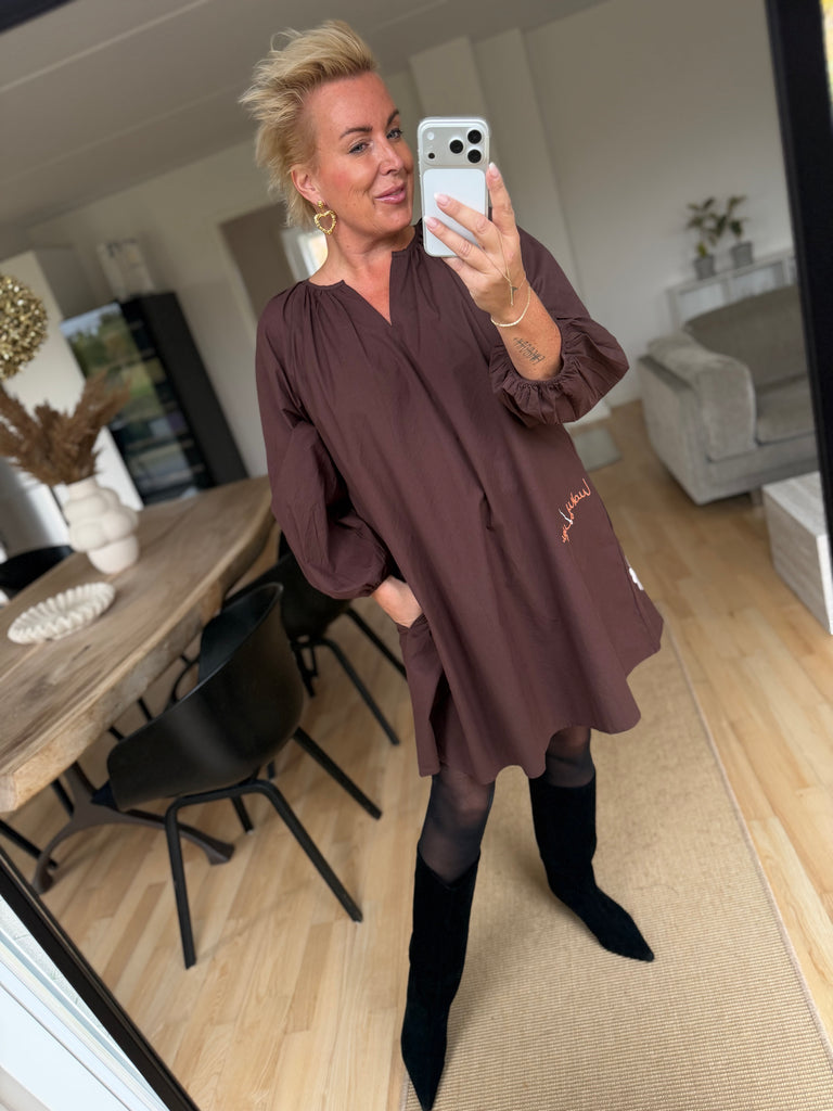 WAUW 10095 The good luck tunic chocolate