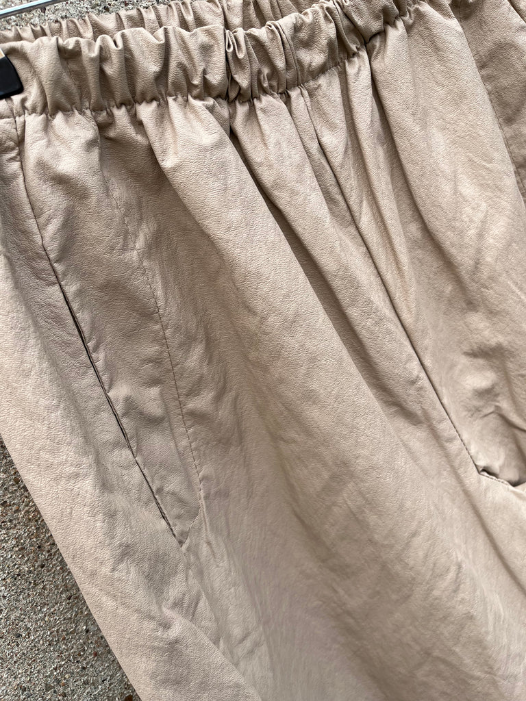 Boho Love B1271 pants coatede beige