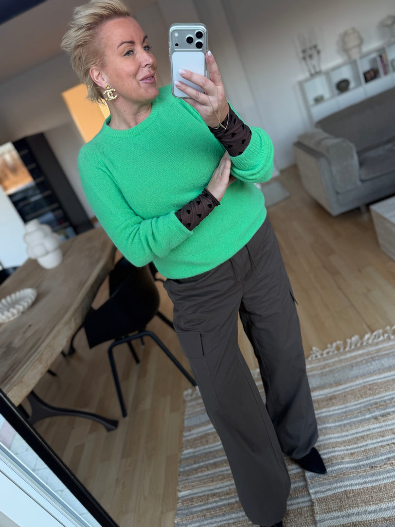 By Engbork Gilli strik lime