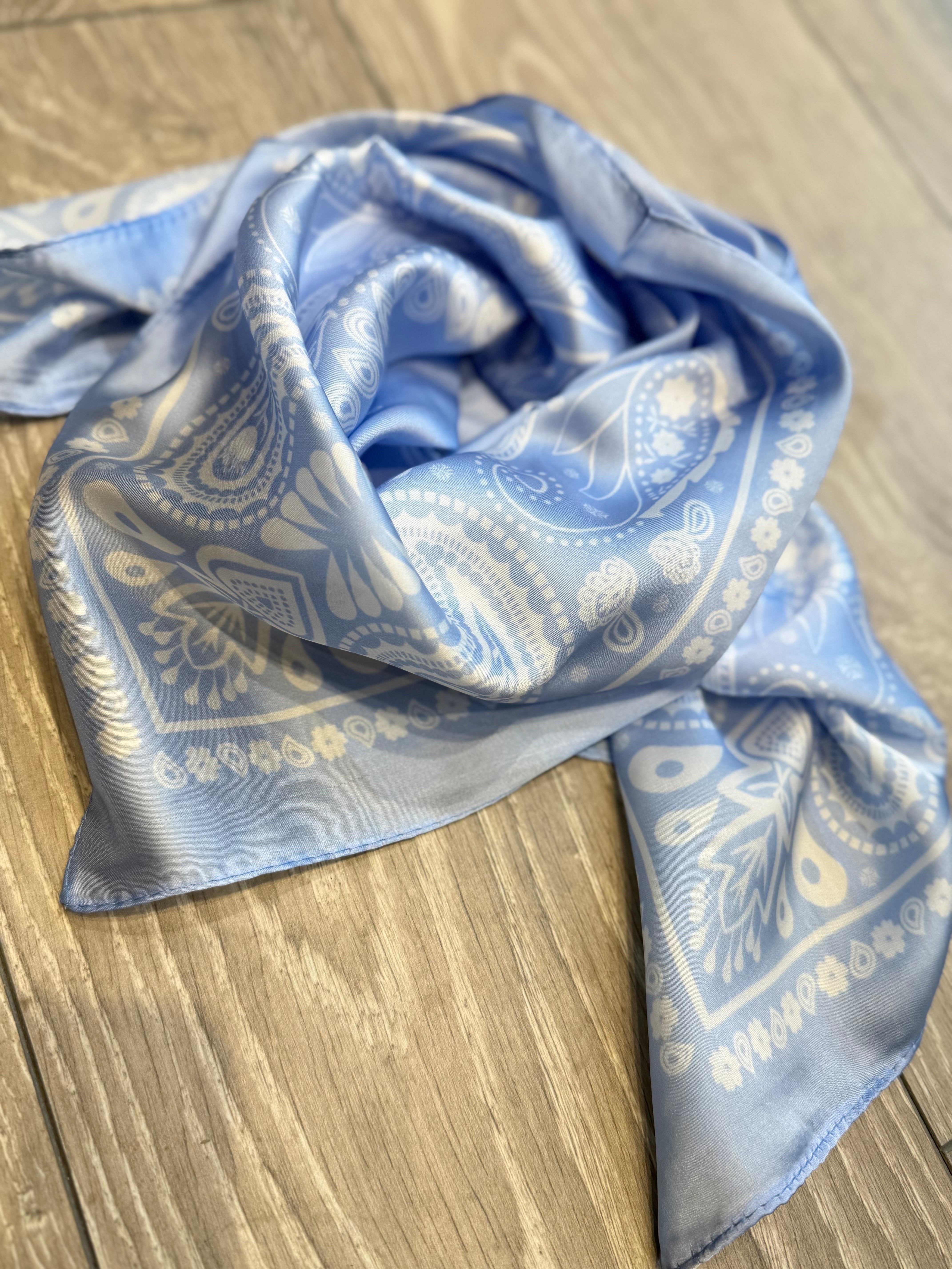 By Engbork Bandana satin scarf babyblue