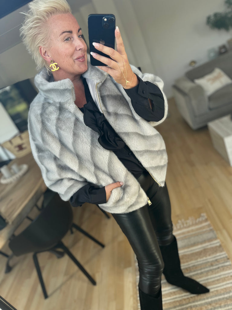 By Engbork Marilyn fake fur jakke grey