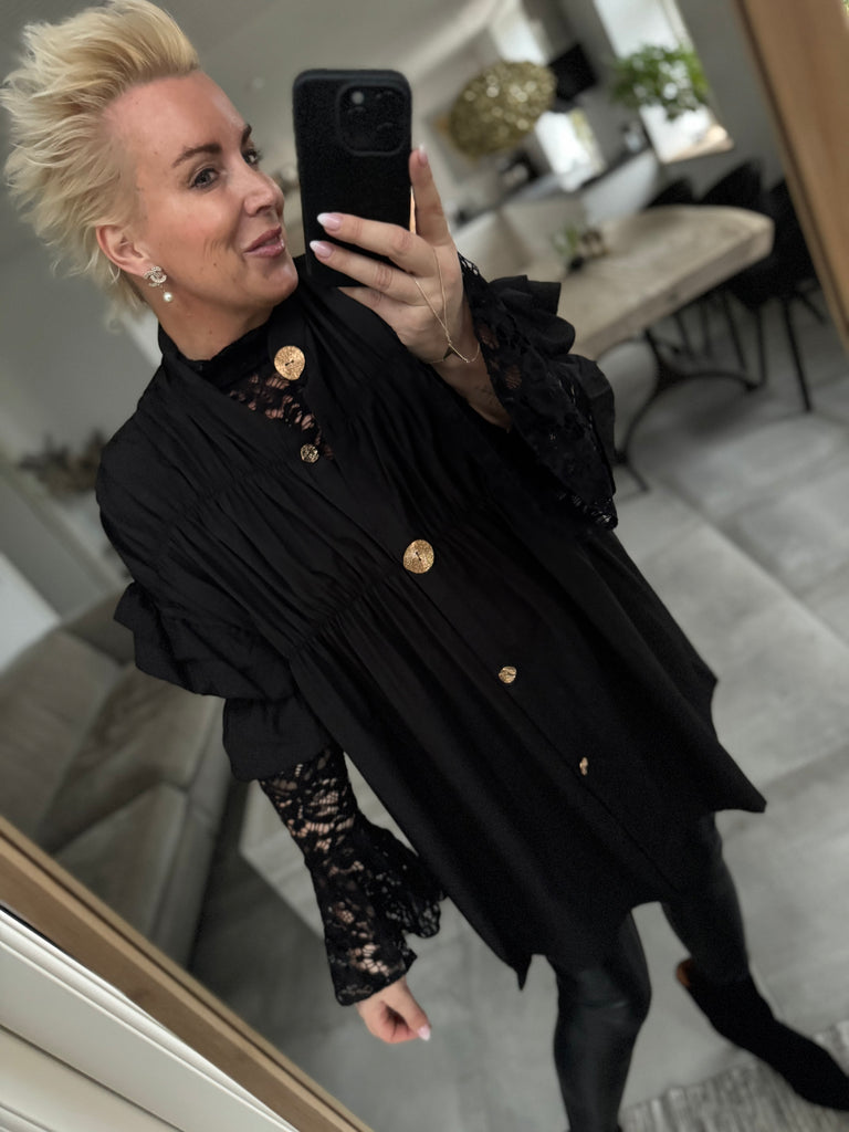 By Engbork Koko 9523 kjole kort black