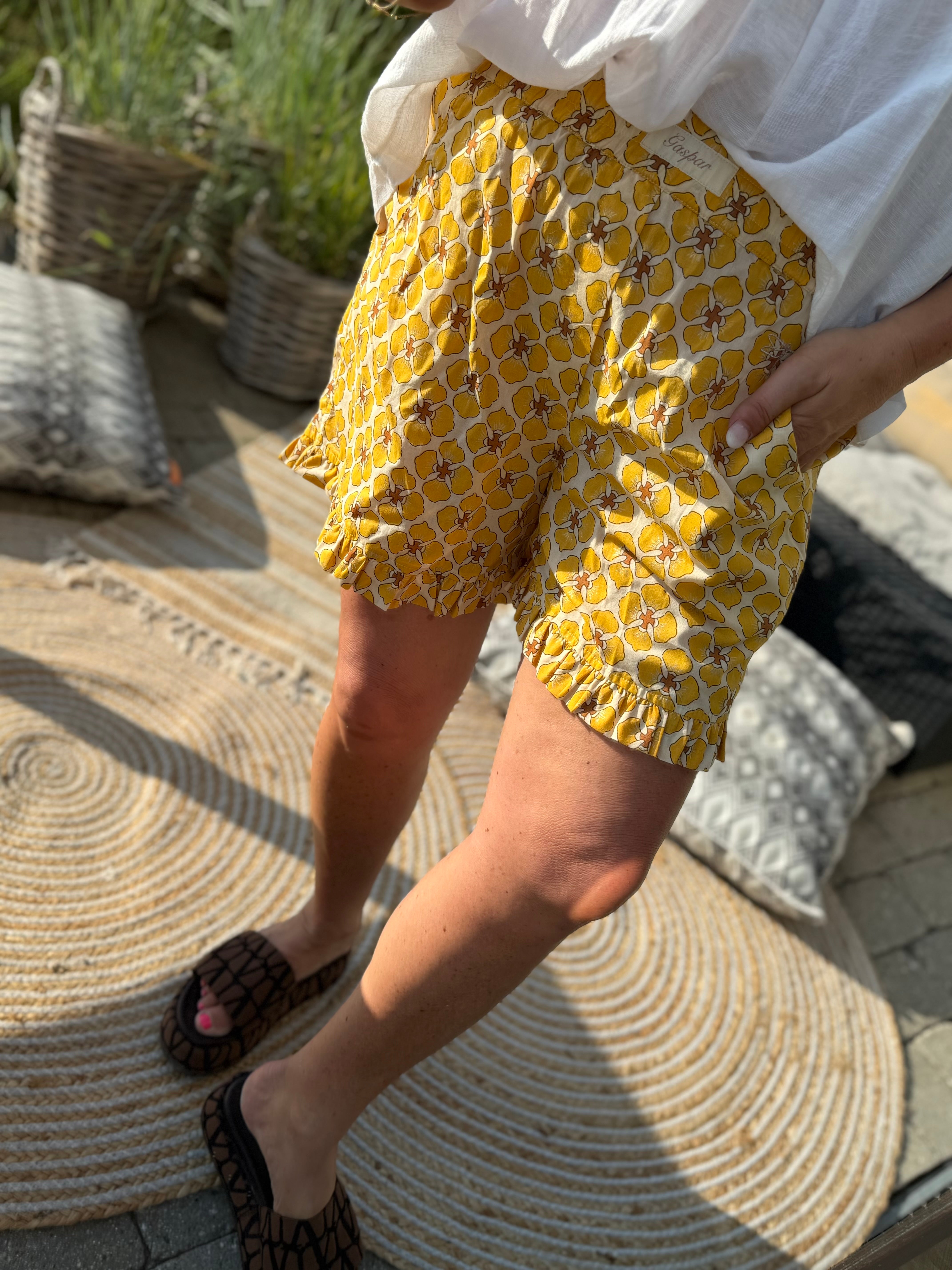 Gaspar 2601922 Honolulu frill shorts yellow