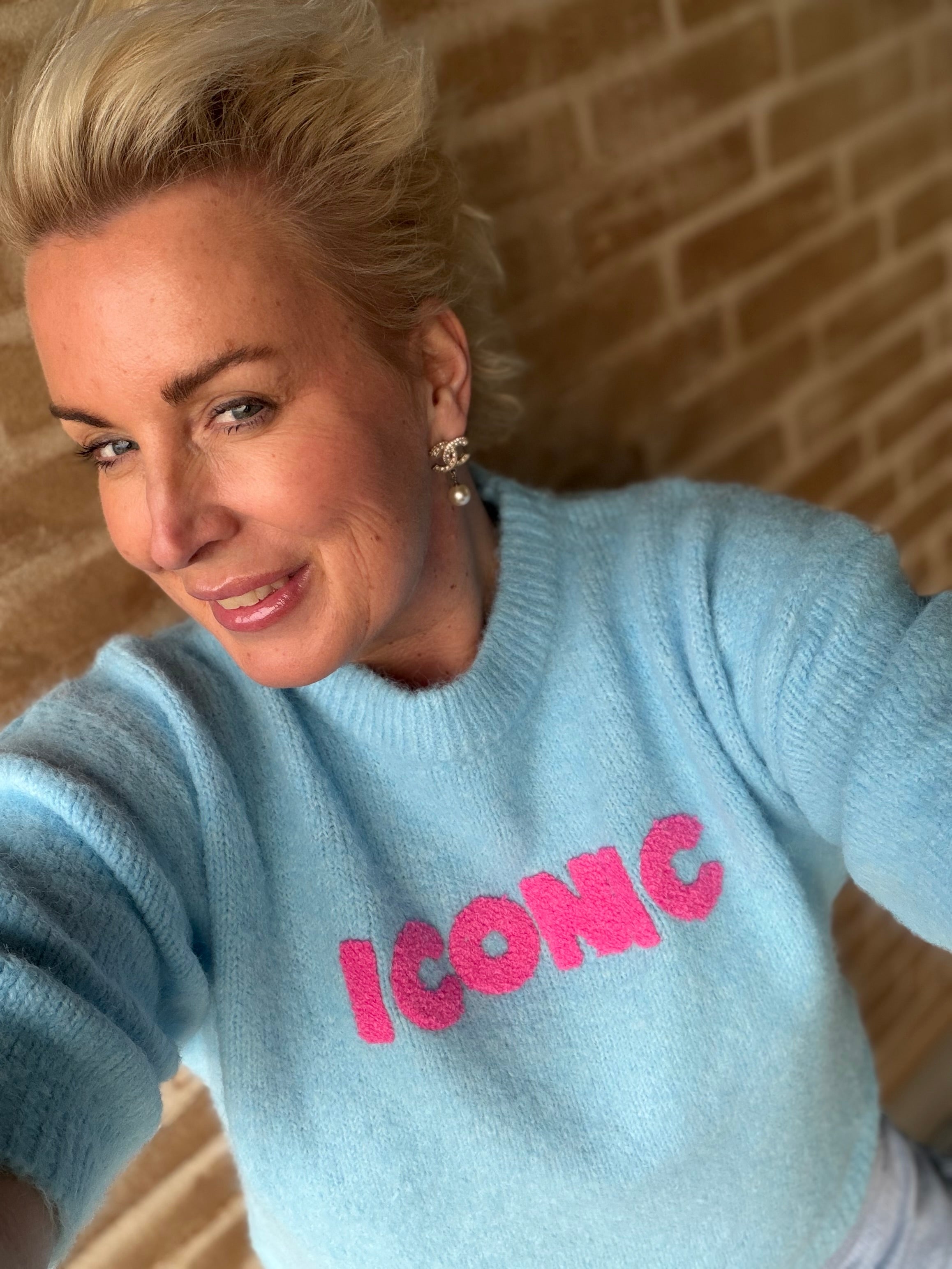 By Engbork iconic strik light blue