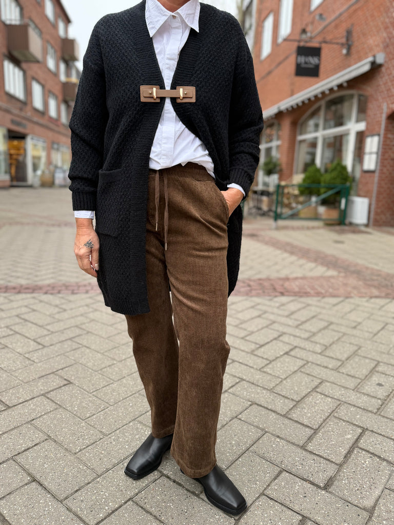 By Engbork rib Cord pants chocolate