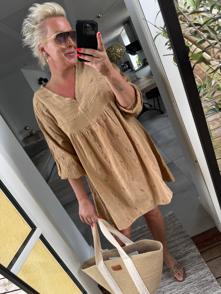 Boho Love Hella kort kjole camel