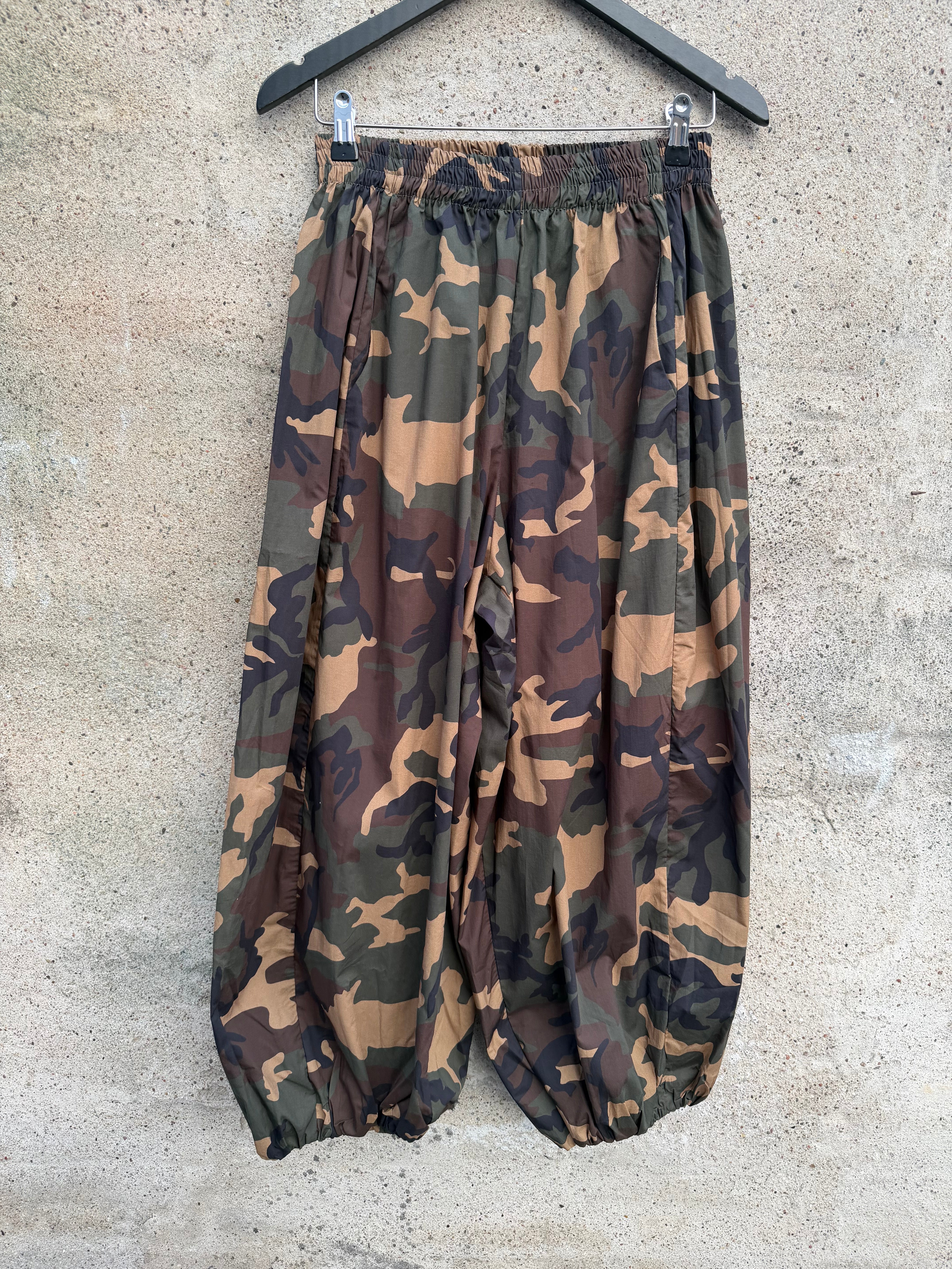 Boho Love B1404 Balloon pants army camo