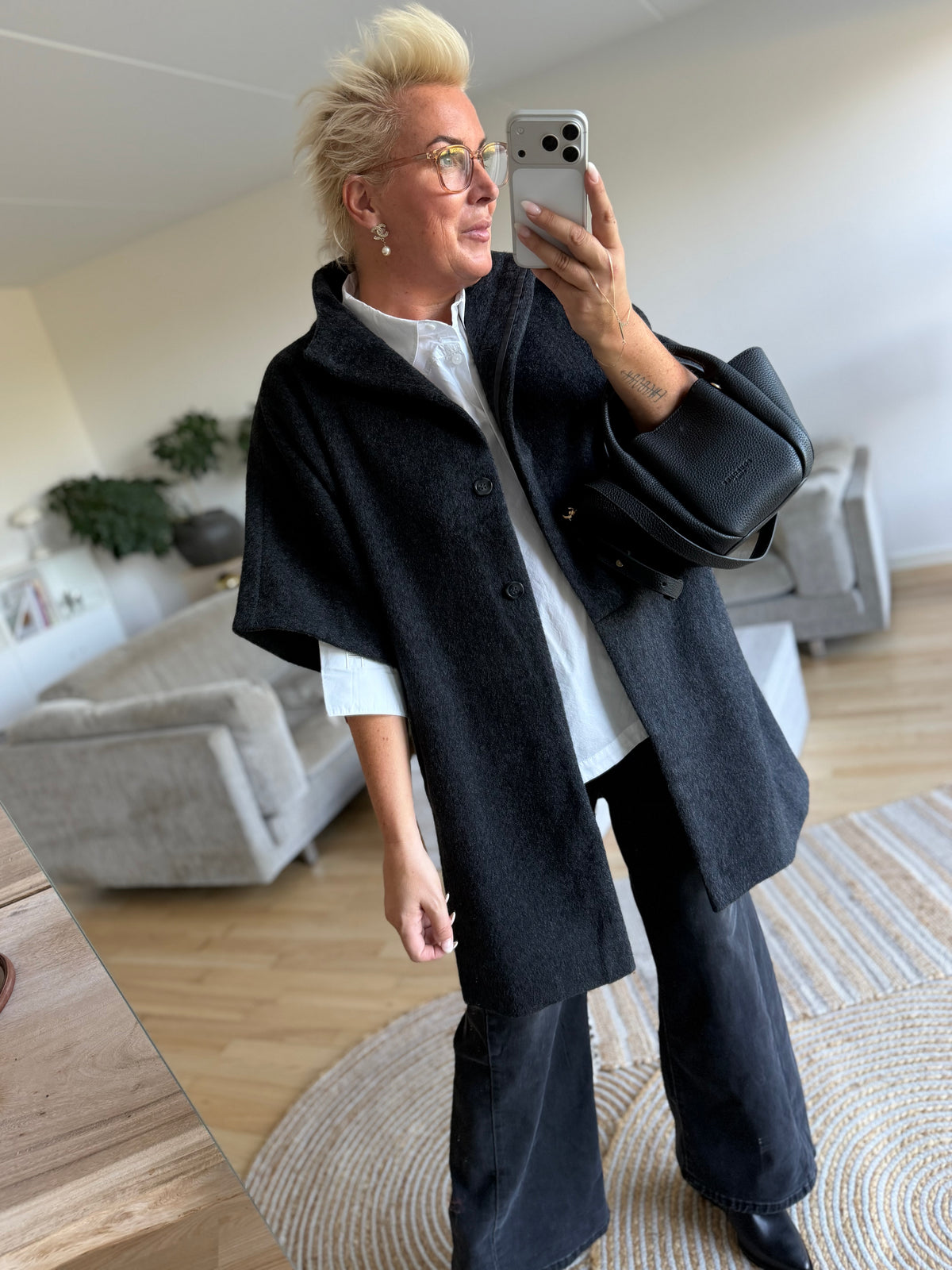 Sofie Schnoor S263400 Palomina cape dark grey