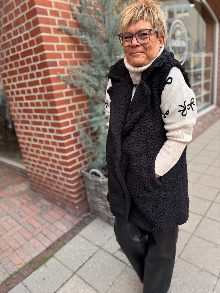 Boho Love B1184 Lang teddy vest black