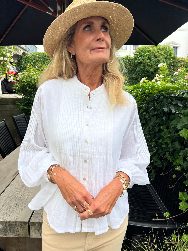 WAUW Paula shirt paper