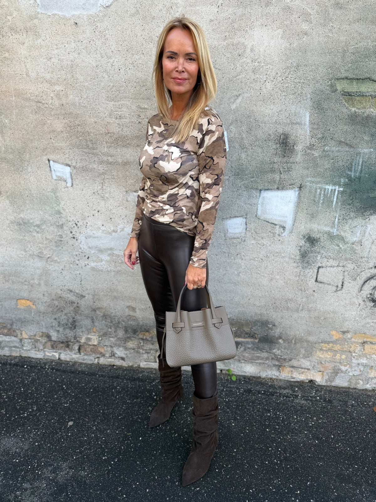 By Engbork Norfy coated leggins brown