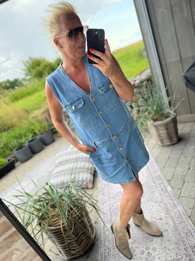 Sofie Schnoor S252186 Albertine dress denim