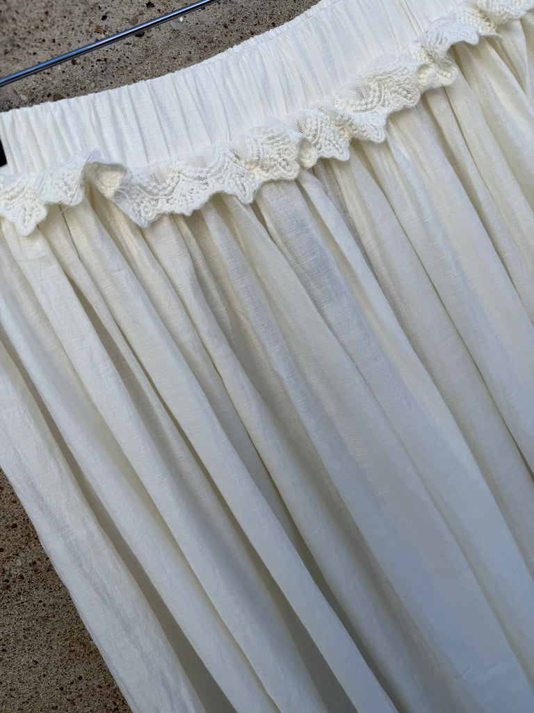 Qnuz 9330 Mamelukker lace bukser beige