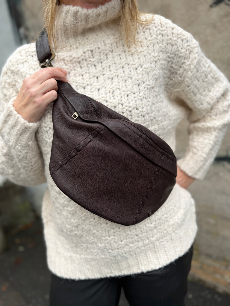 Depeche 16810 bum bag Cow Ricano chocolate