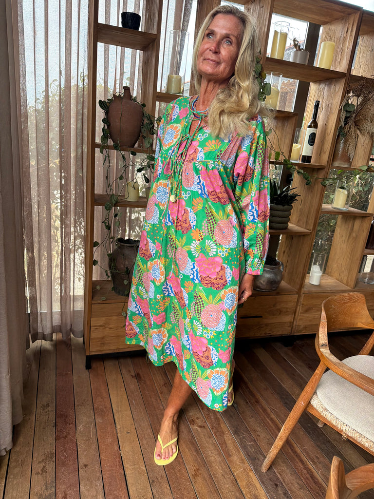 WAUW Capri dress flower print green