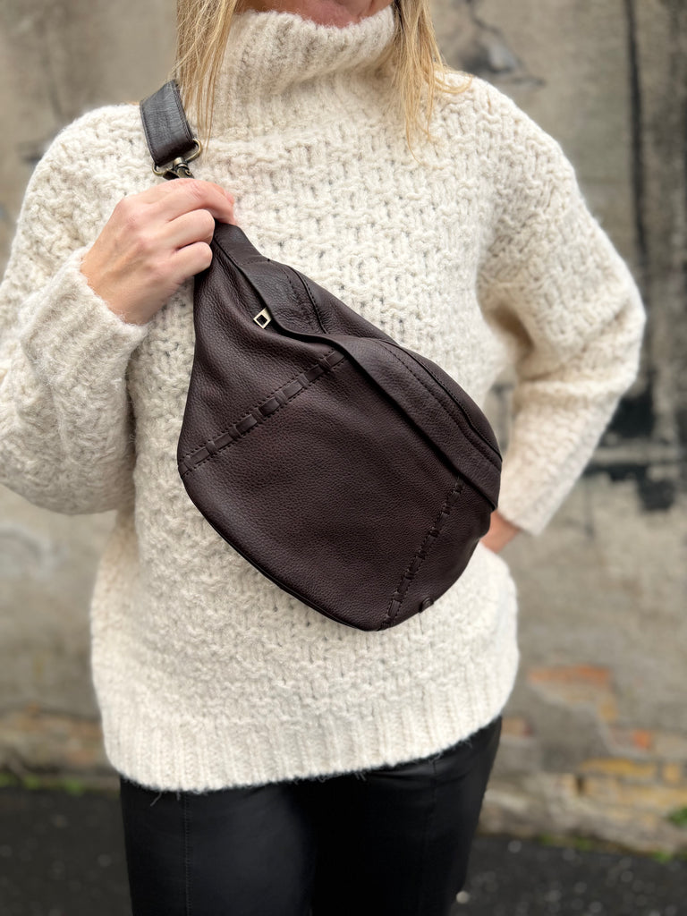 Depeche 16810 bum bag Cow Ricano chocolate