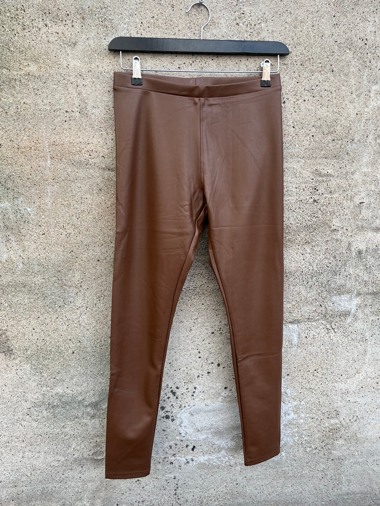 By Engbork Norfy coated leggins cognac