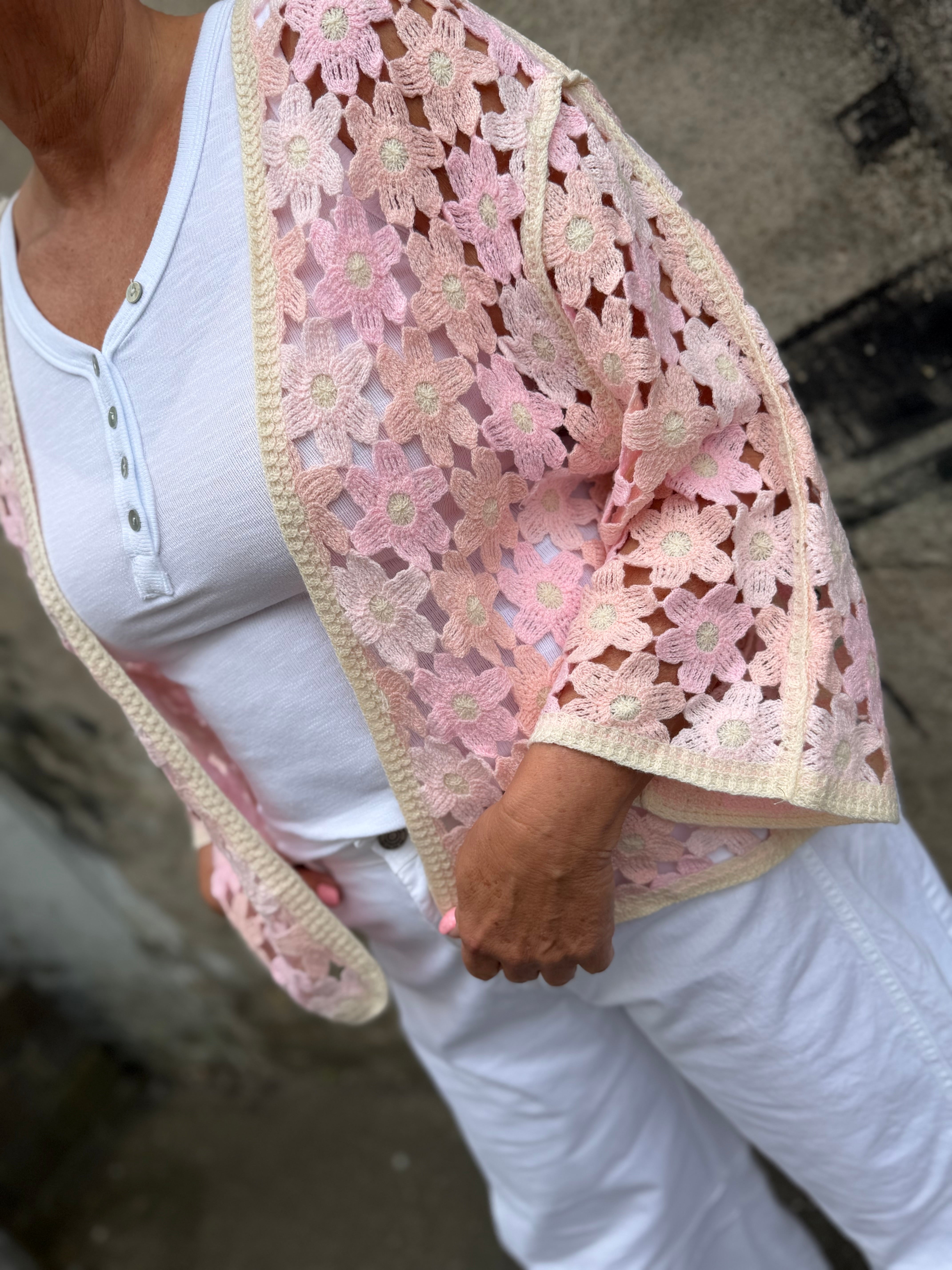 By Engbork Patricia jacket crochet rose