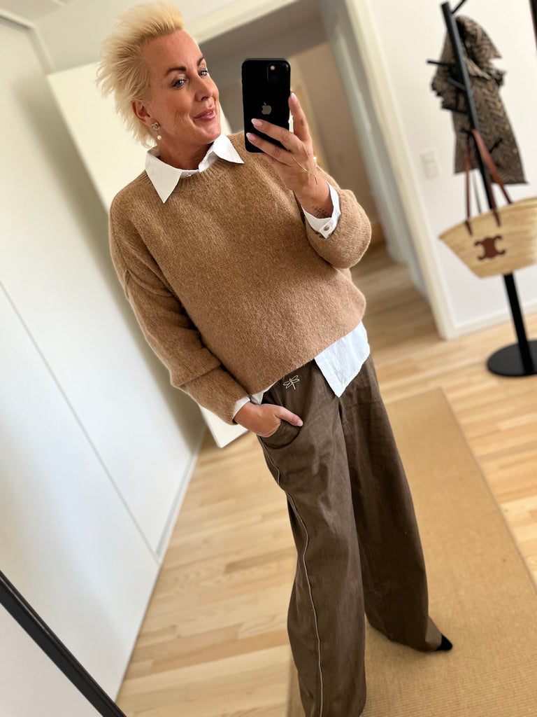 By Engbork Kirstine strik O camel