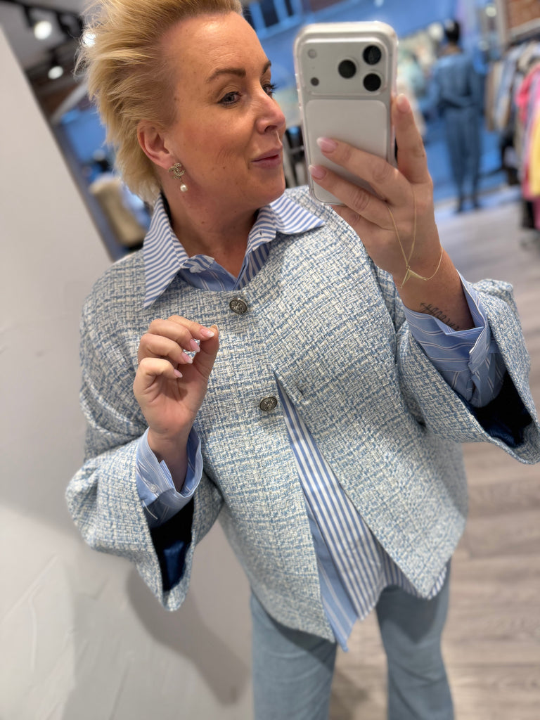 Design By Laerke Alberte kort jakke sky