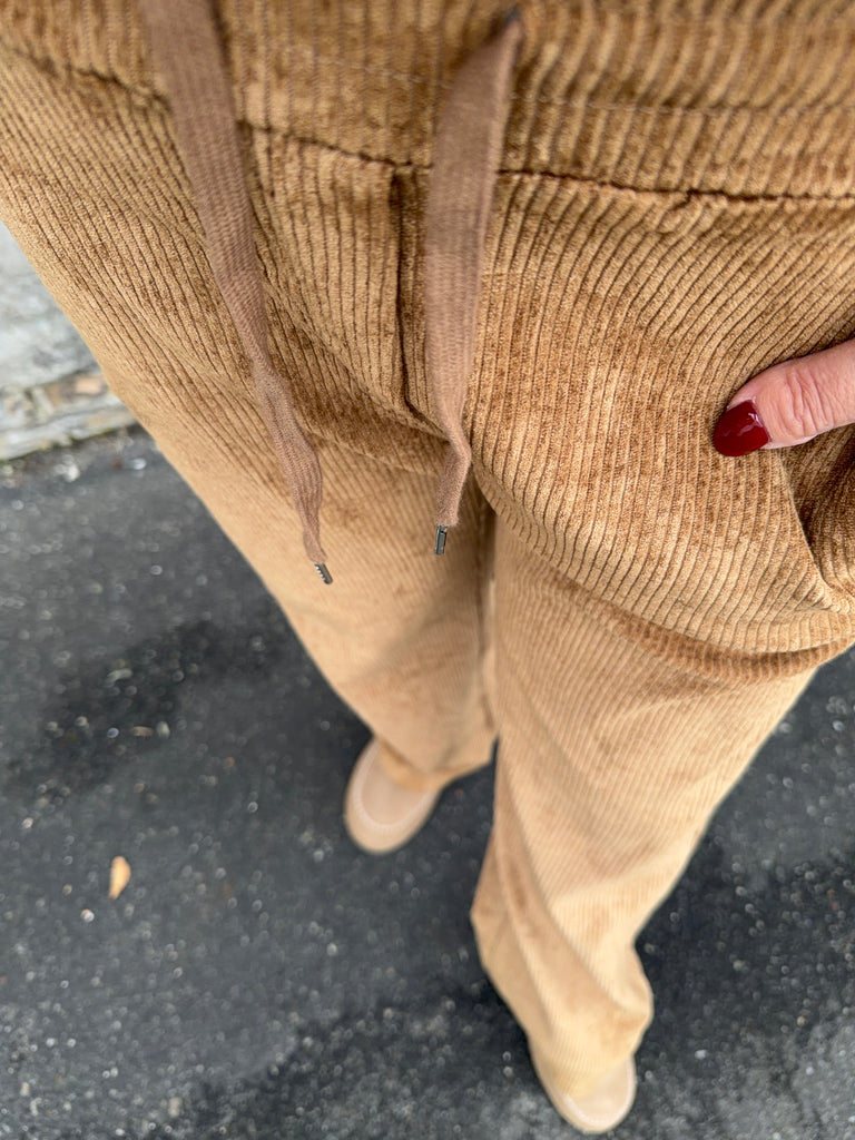 By Engbork rib Cord pants caramel